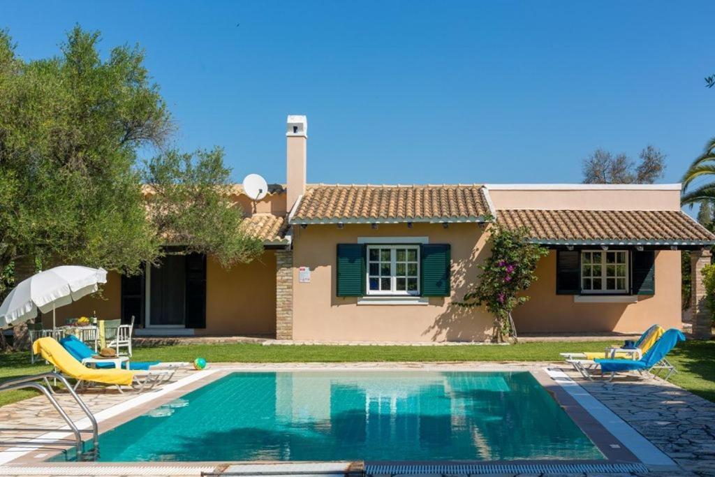 V&V Villas Almiros Beach Екстериор снимка