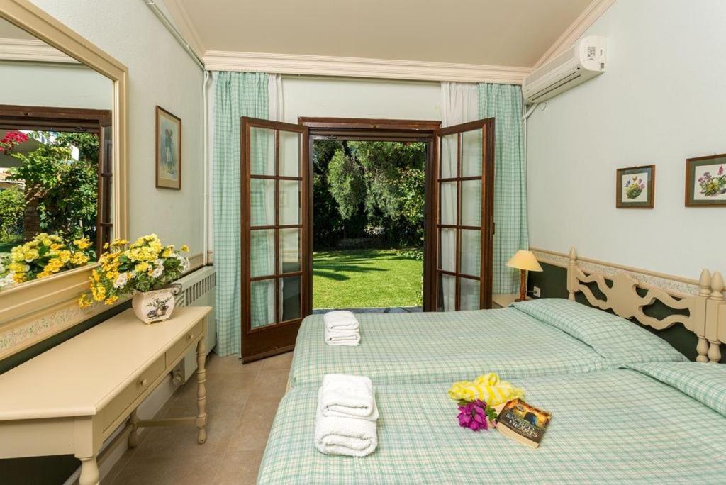V&V Villas Almiros Beach Екстериор снимка