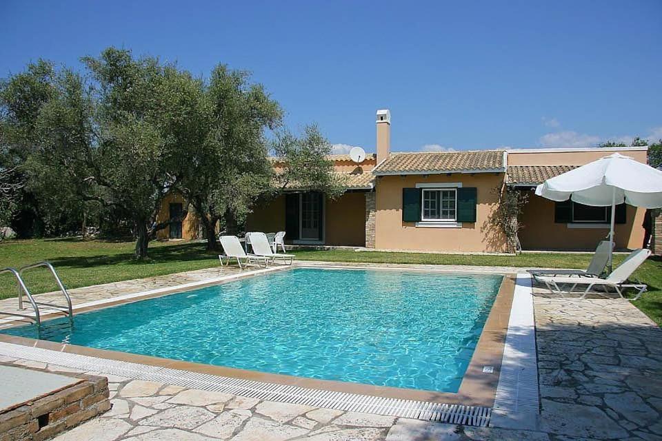 V&V Villas Almiros Beach Екстериор снимка