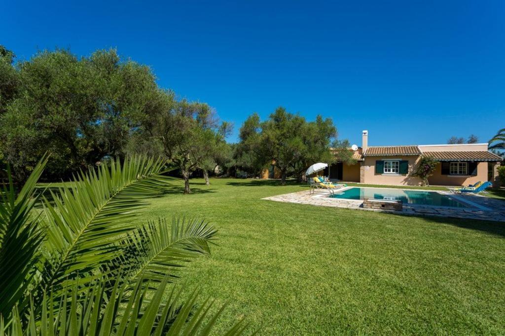 V&V Villas Almiros Beach Екстериор снимка