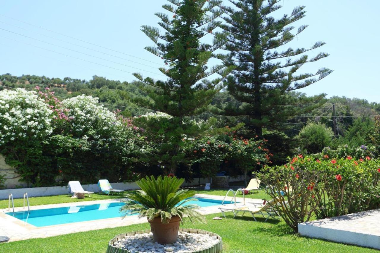 V&V Villas Almiros Beach Екстериор снимка