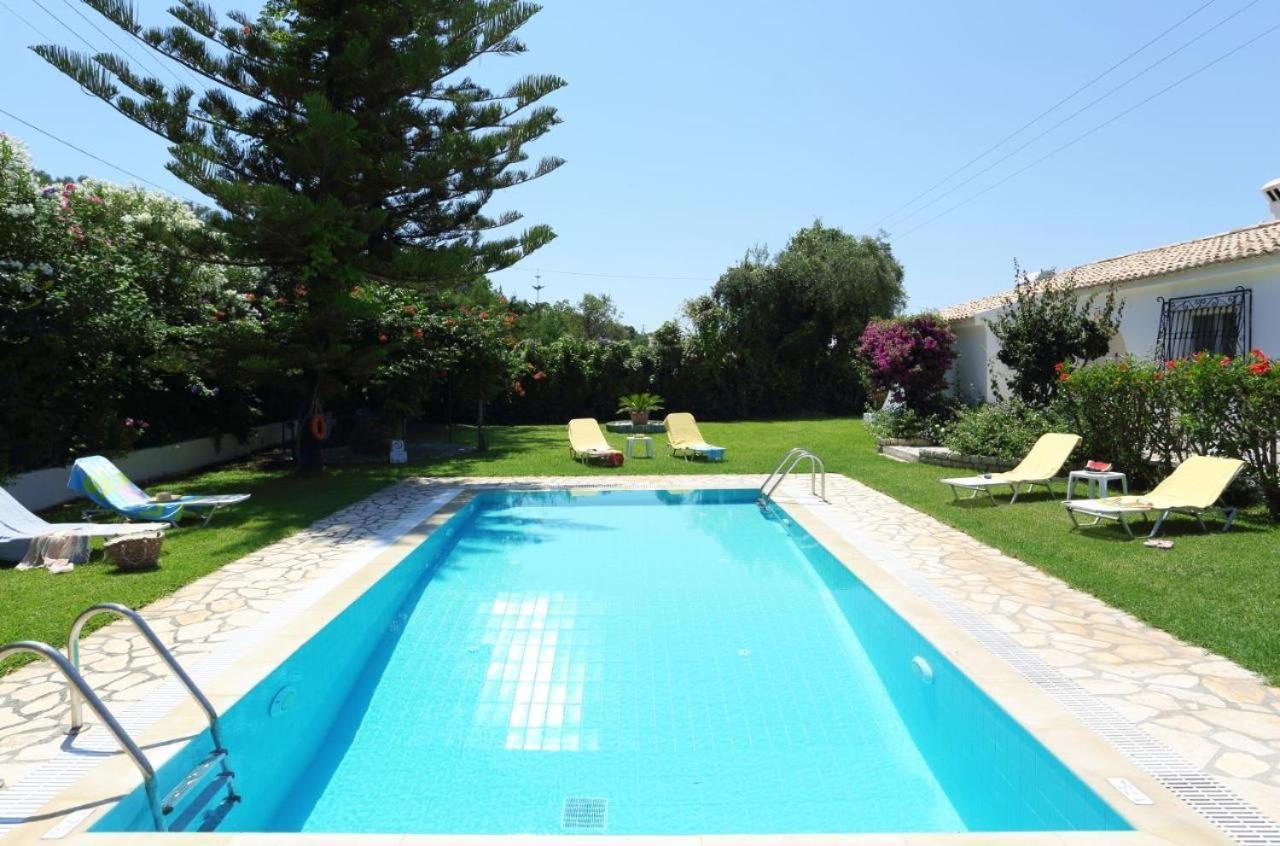 V&V Villas Almiros Beach Екстериор снимка