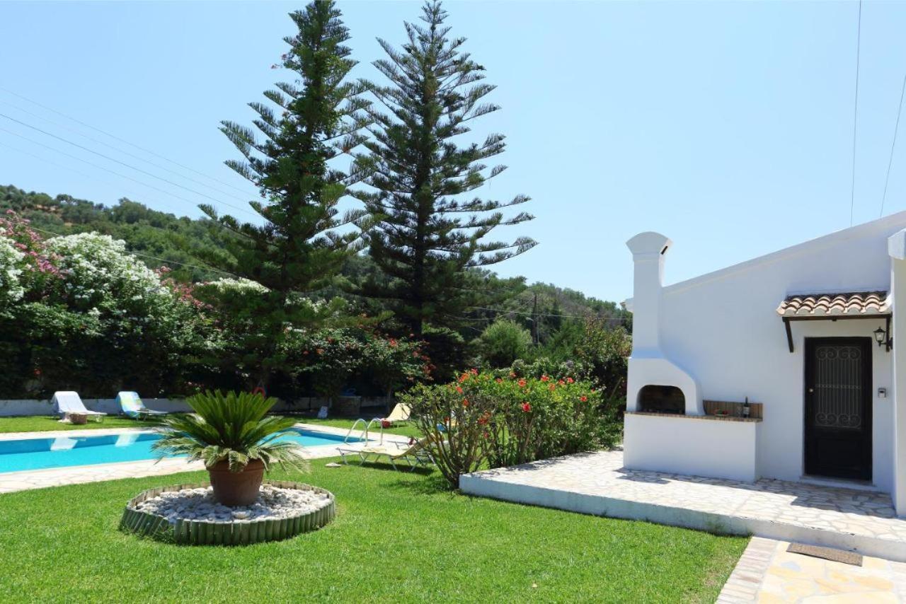 V&V Villas Almiros Beach Екстериор снимка